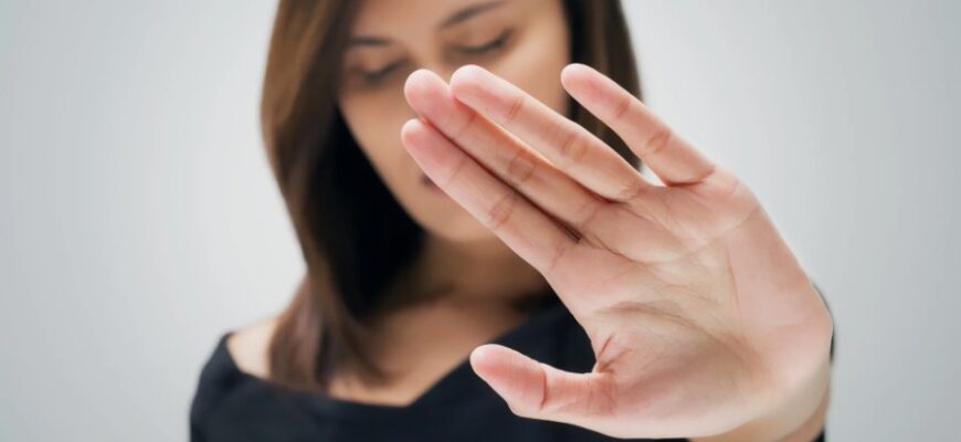 Виявляємо суть заперечення: що це таке і як з ним працювати ефективно