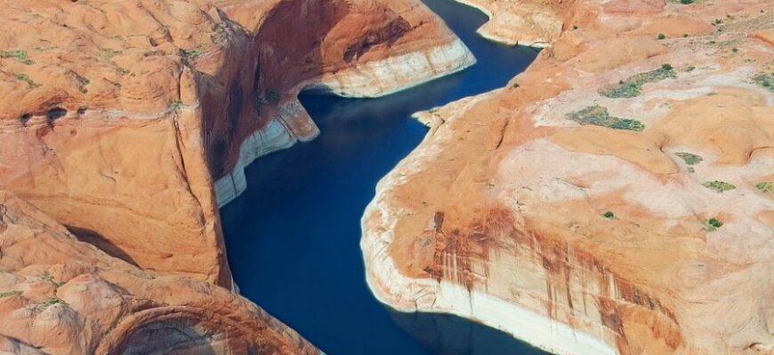 Земна кора: будова, властивості та значення для планети Земля