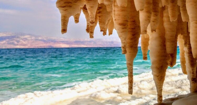 ТОП-10 цікавих фактів про Мертве море: відкрийте таємниці води