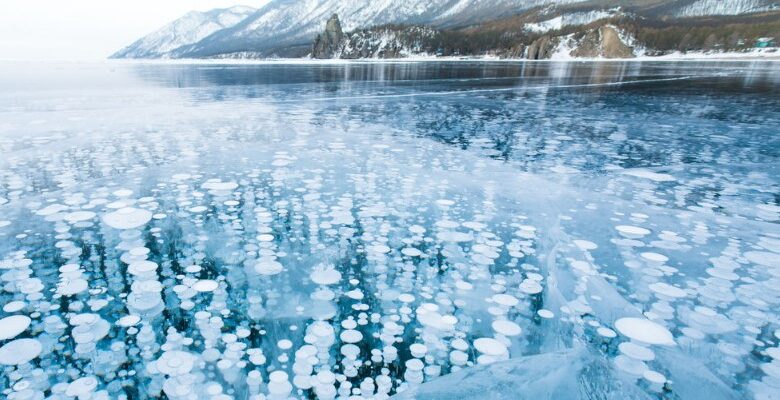 Дізнайтесь більше про унікальність та загадки озера Байкал: 10 цікавих фактів