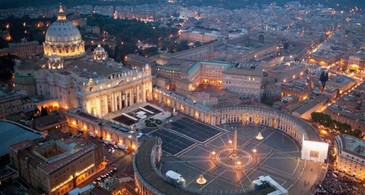 ТОП-10 цікавих фактів про Ватикан: дивовижні відкриття для вас