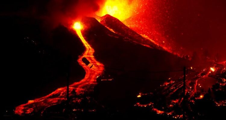 Вулкани та вулканізм: що це таке і як вони впливають на нашу планету?