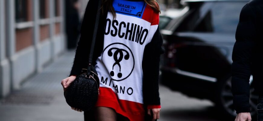 Як стильно носити довгу футболку: поради для модних образів