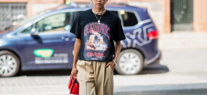 Як правильно носити футболку з принтом: стильні поради та тренди