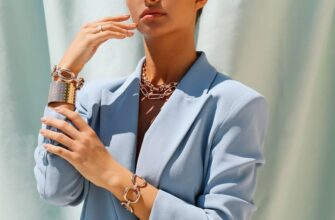 Як вдало поєднувати металеві прикраси з вашим улюбленим одягом?