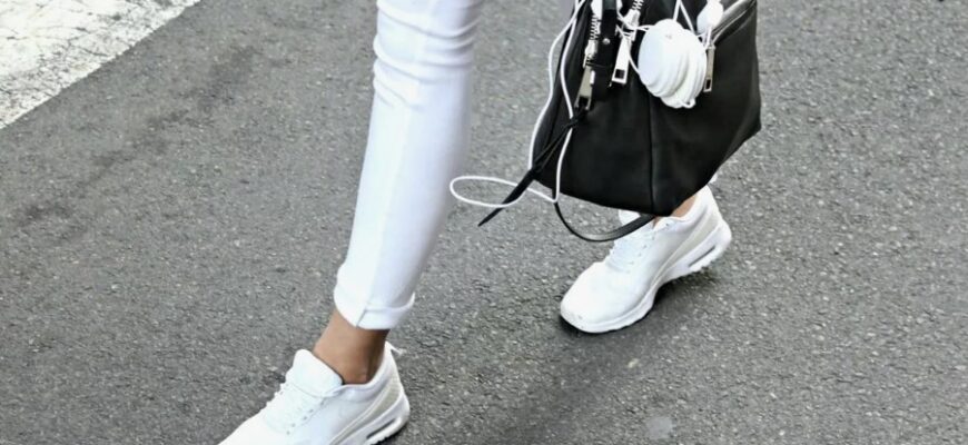 З чим носити білі жіночі кросівки: стильні поради на кожен день