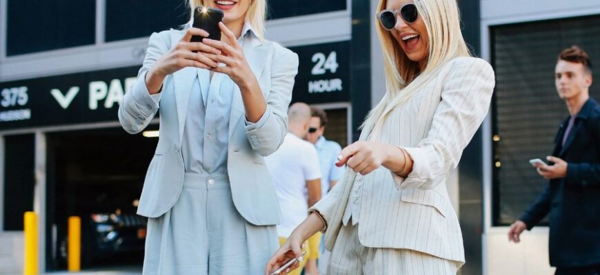 З чим носити голубі шорти: стильні поради для бездоганного лука