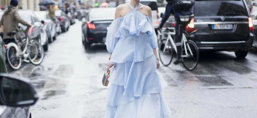 Стильні рішення: як і з чим носити голубу сукню у 2023 році