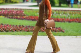 Штани кльош: стильні образи і поради, з чим правильно носити