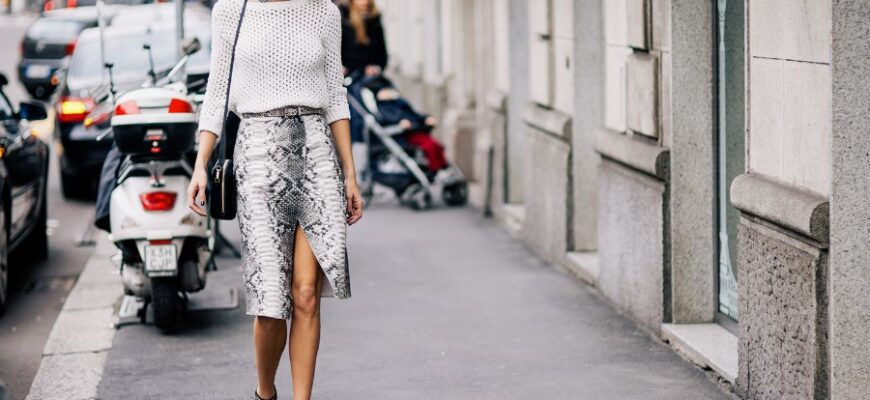Стильні поєднання: як і з чим носити спідницю зі зміїним принтом
