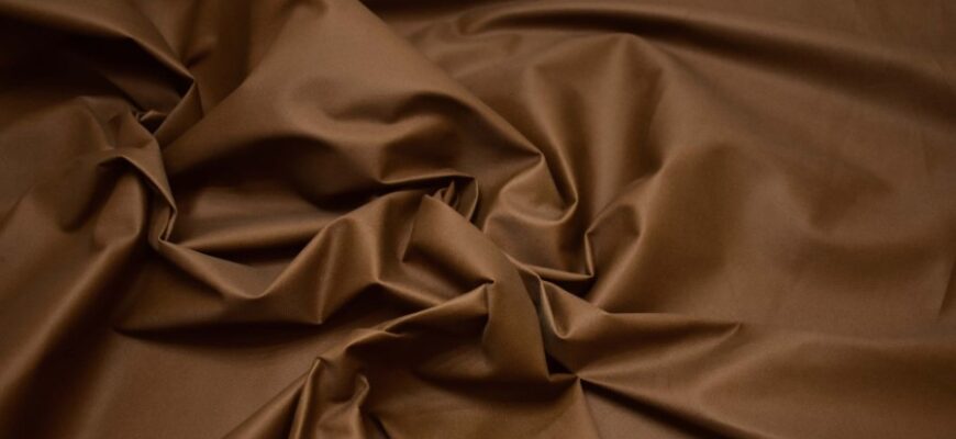 З чим поєднувати коричневий колір: поради для стильного образу