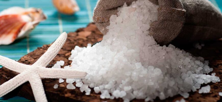 Користь морської солі: сприяння здоров’ю та додавання смаку у їжі