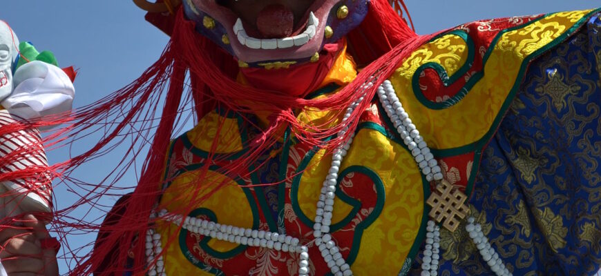 Всі бурятські свята: традиції, обряди та унікальні звичаї Бурятії