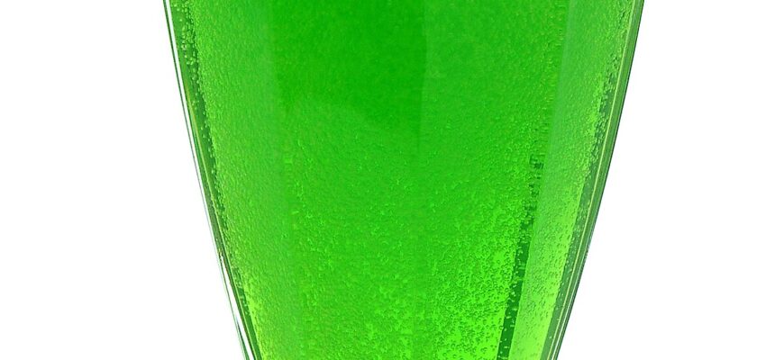 Яка країна вперше створила тархун: історія походження напою