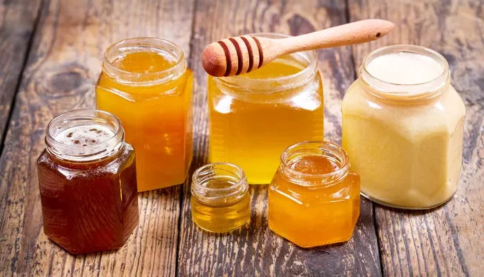 Кому не можна їсти мед: застереження та поради для здоров’я
