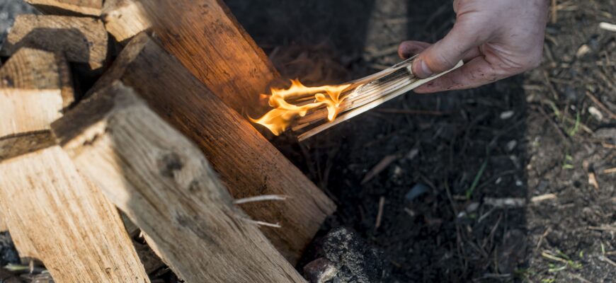 Де можна легально розпалювати багаття: правила і дозволи в Україні