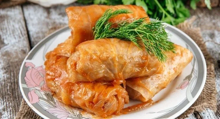 На якому режимі готувати голубці в мультиварці: поради та режими