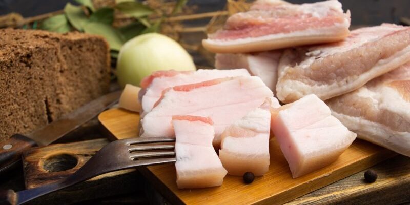 Чи можна їсти сало при хворій печінці: поради лікарів та дієтологів