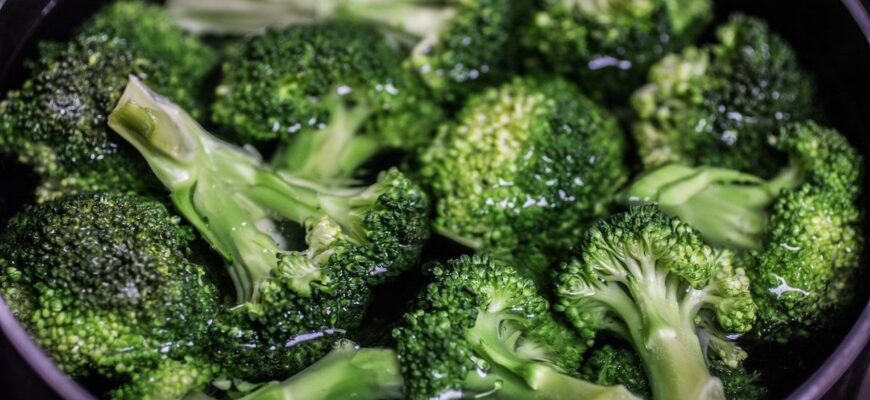 Скільки часу варити броколі: поради для ідеального приготування