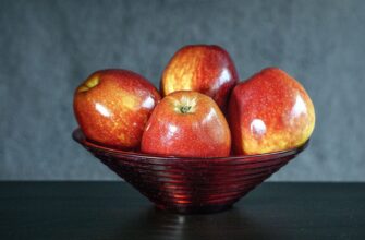 Чи безпечно їсти фрукти з восковим покриттям: що потрібно знати?