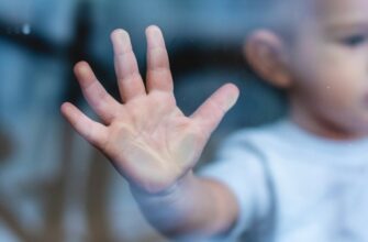 Допомога дітям сиротам після 23 років: шлях до самостійного життя