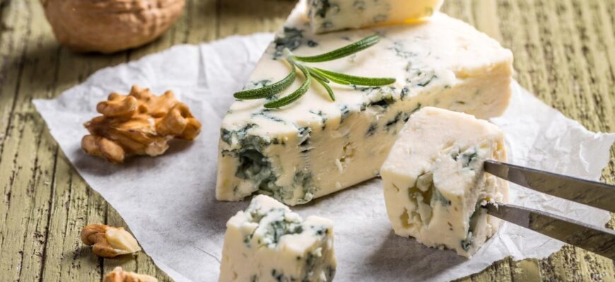 З чим поєднати сир Горгонзола: найкращі гастрономічні комбінації