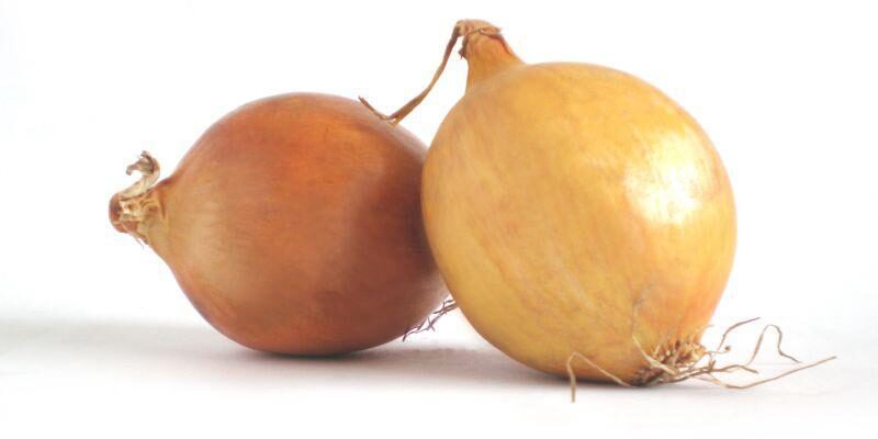 Калорійність великої цибулини: скільки калорій у популярному овочі?