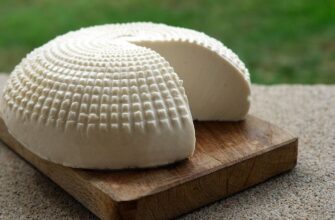 Як правильно вживати козячий сир: поради та рекомендації для гурманів