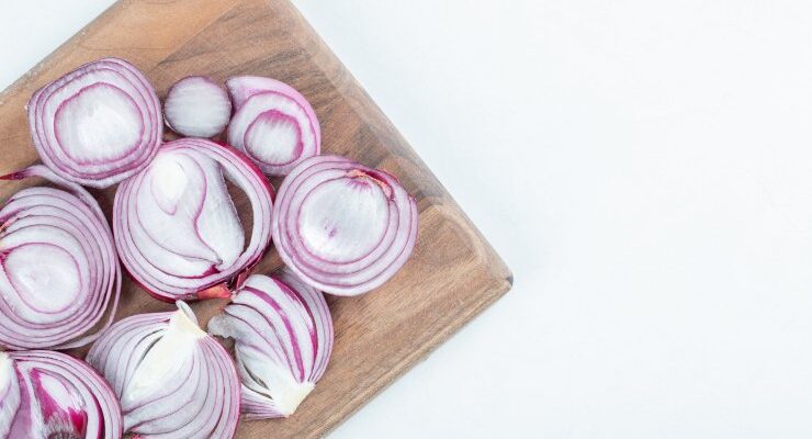 Як зменшити гіркоту цибулі в супі: прості та ефективні методи
