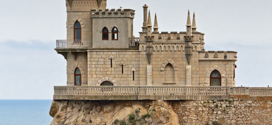 Дізнайтеся, хто спроектував знаменитий замок Ластівчине гніздо в Криму