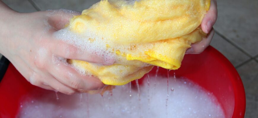 Як застосовувати ефірні олії для аромату в домі без аромалампи