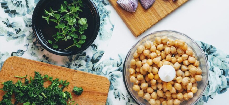 Що таке хумус і як його їсти: прості рецепти та поради