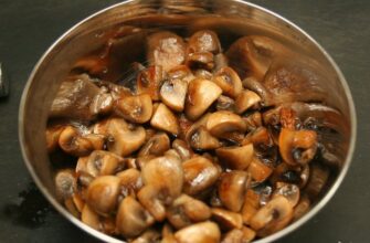 Чи потрібно відварювати гриби перед смаженням: поради та рекомендації
