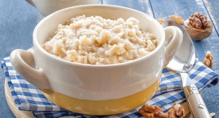 Скільки варити вівсянку: оптимальний час для ідеальної каші