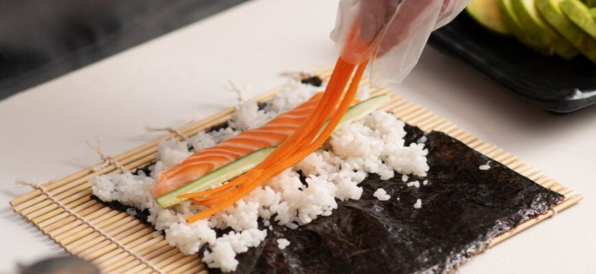 Як готувати суші вдома: покрокова інструкція для початківців