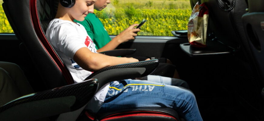 Правила поведінки у салоні автобуса: комфортні подорожі для всіх