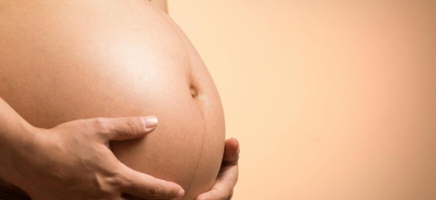 Чому вагітним не можна відмовляти: народні прикмети та їх значення