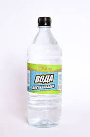 Дистильована вода: Визначення, властивості та застосування в побуті Дистильована вода: Визначення, властивості та застосування в побуті