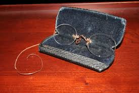 Що таке кашне: історія, види та поради щодо вибору цієї деталі