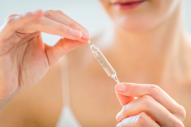 Ампули з лікарськими засобами