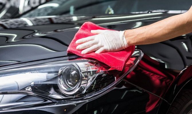 Найкращі засоби: як ефективно знежирити ваш автомобіль