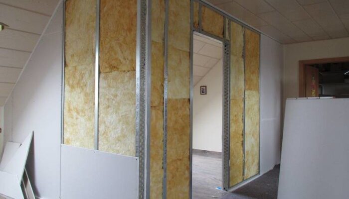 Правильне кріплення гіпсокартону: вертикально чи горизонтально? Поради