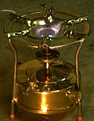 Хто винайшов примус: історія створення компактного нагрівального пристрою