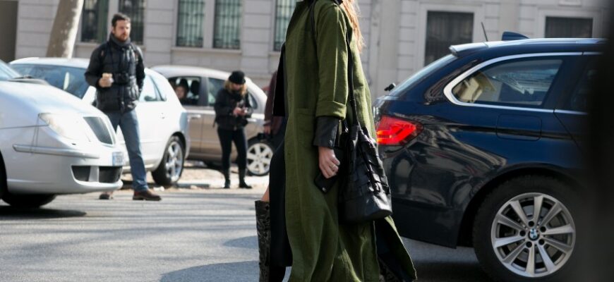 Хакі в моді: Як впровадити цей універсальний колір у свій гардероб