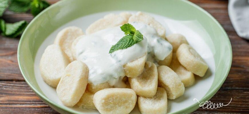 Як варити ліниві вареники: покроковий рецепт та поради кулінарів