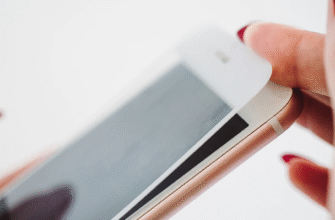 Чи можна безпечно відклеїти захисне скло: поради та рекомендації