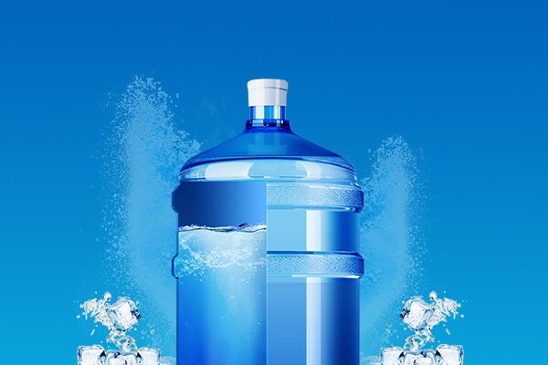 Чому варто уникати бутильованої води: несподівані ризики та міфи