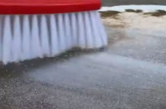 Як ефективно змити масляну пляму з тротуарної плитки: дієві методи