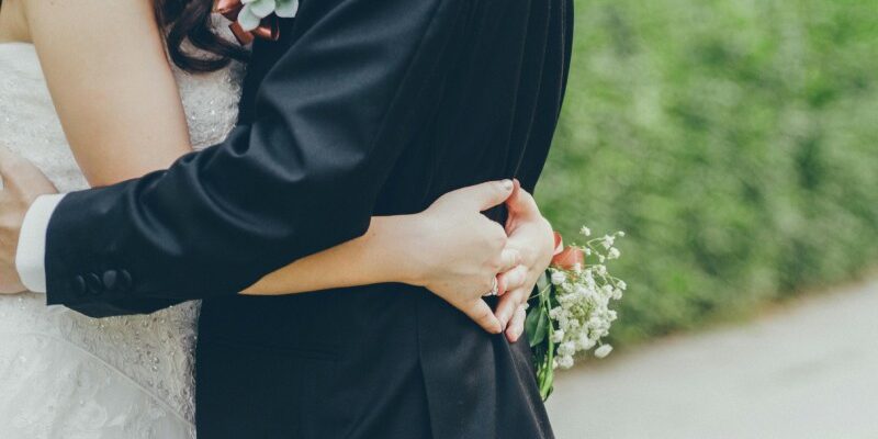 Зворушливі слова та привітання до 9-ї річниці весілля: покажіть любов!