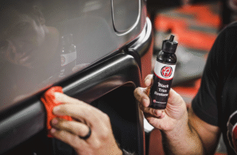 Як ефективно відполірувати чорний пластик: найкращі засоби та методи